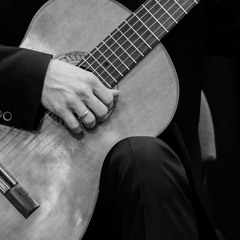 Celil Refik Kaya - Köyde Sabah (2nd Istanbul International Guitar Festival)