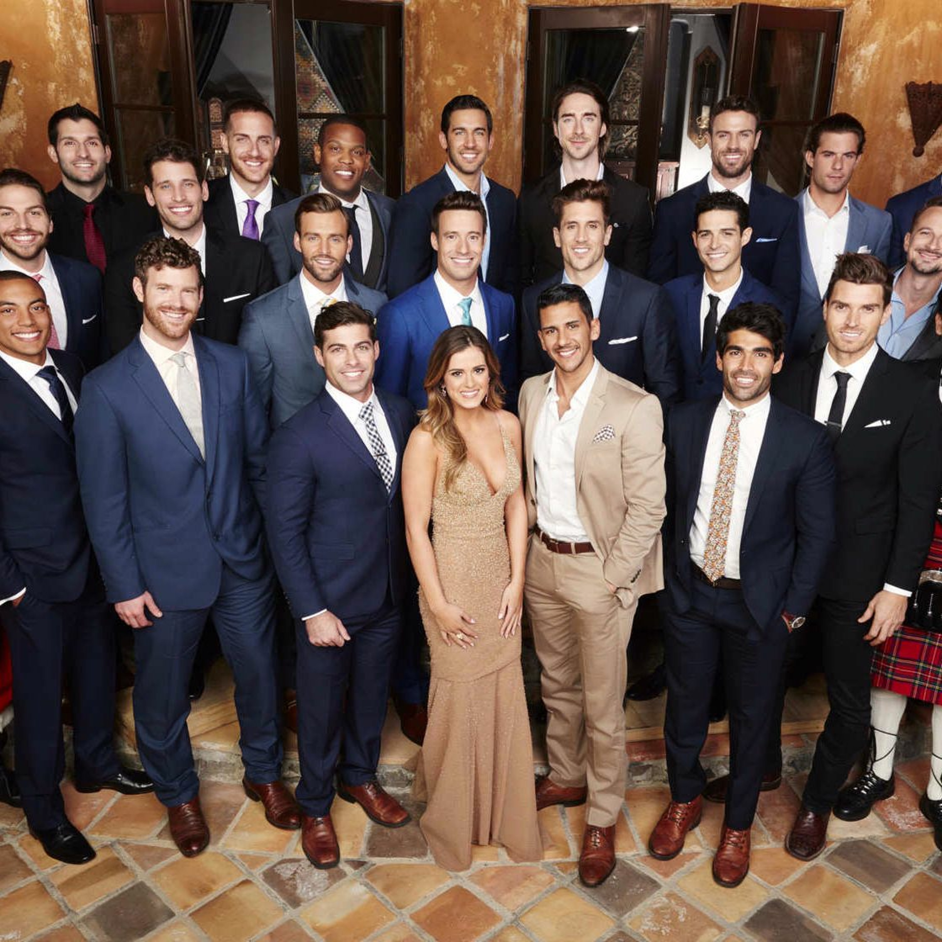Bachelorette 12 / Episode 1: The Arrivals thumbnail