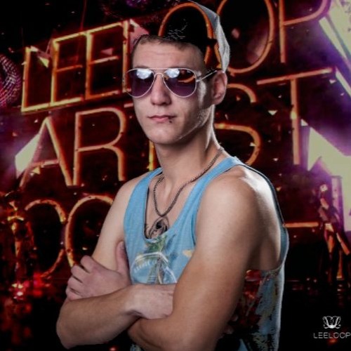 Leeloop Couch mit DJ Milectro