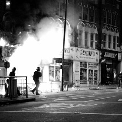 Déflagration sociale (2016) for solo double bass and ensemble