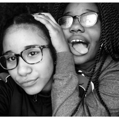 (CANDII GYRLZ)Hold Up