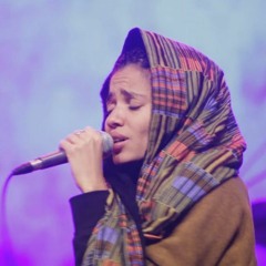 #сван Nneka LIVE Walking - My Fairy Tales - Tour 2015 @Jam'in'Berlin