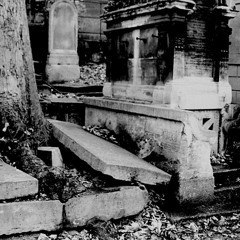 Little bedroom (open grave version)
