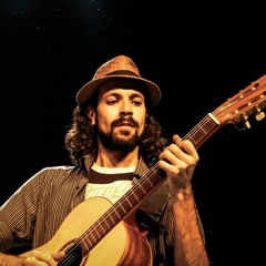 Meia-Lua Inteira (Caetano Veloso)