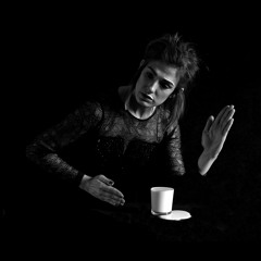 ANi GLASS - Y Ddawns