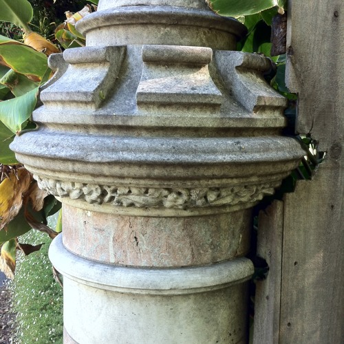 Vulva Pergola