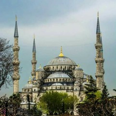 مقطع من اذان العشاء في الجامع الازرق (السلطان احمد )