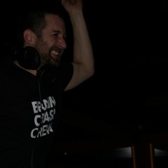 - OFFdAsYSTeM - Mazariko - Remix Crossbreed -