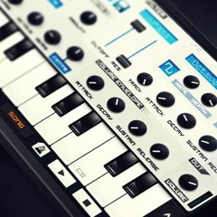 response to SeizeTheBeat's 'Little Piano Thing' (Awfully Missed, C# 108bpm)