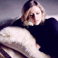 Britta Phillips - Closeface (Cover)