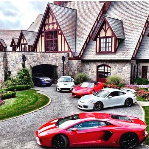 Living Lavish!