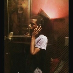 Breyon Bitxh ft Tank Bitckh (Trust No More)