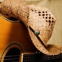 Lucky  -   Music © Steve Zanadon