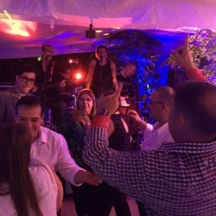 Buscando Un Poco De Amor (en Vivo 27-05-16)