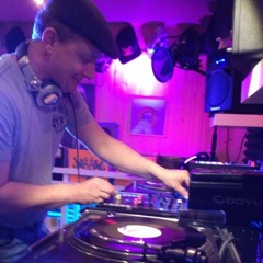 DJ Mike - Bass Love or Quit