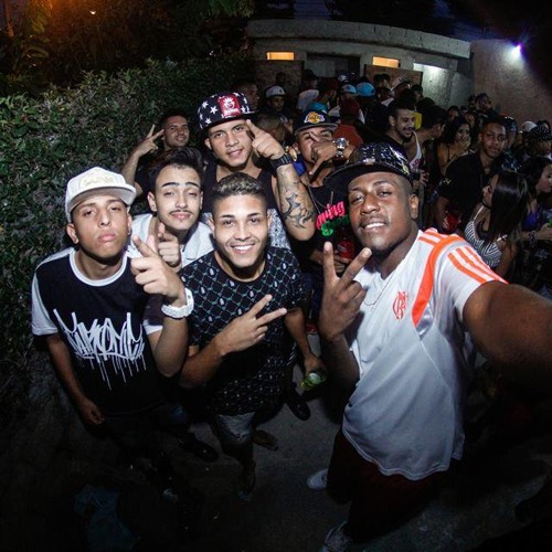 MC-FABINHO-DA-OSKTARADINHA-TARADINHA-BAILEE DA R10 - DJ CÉZÃO DA VILA E DJ PRETIM