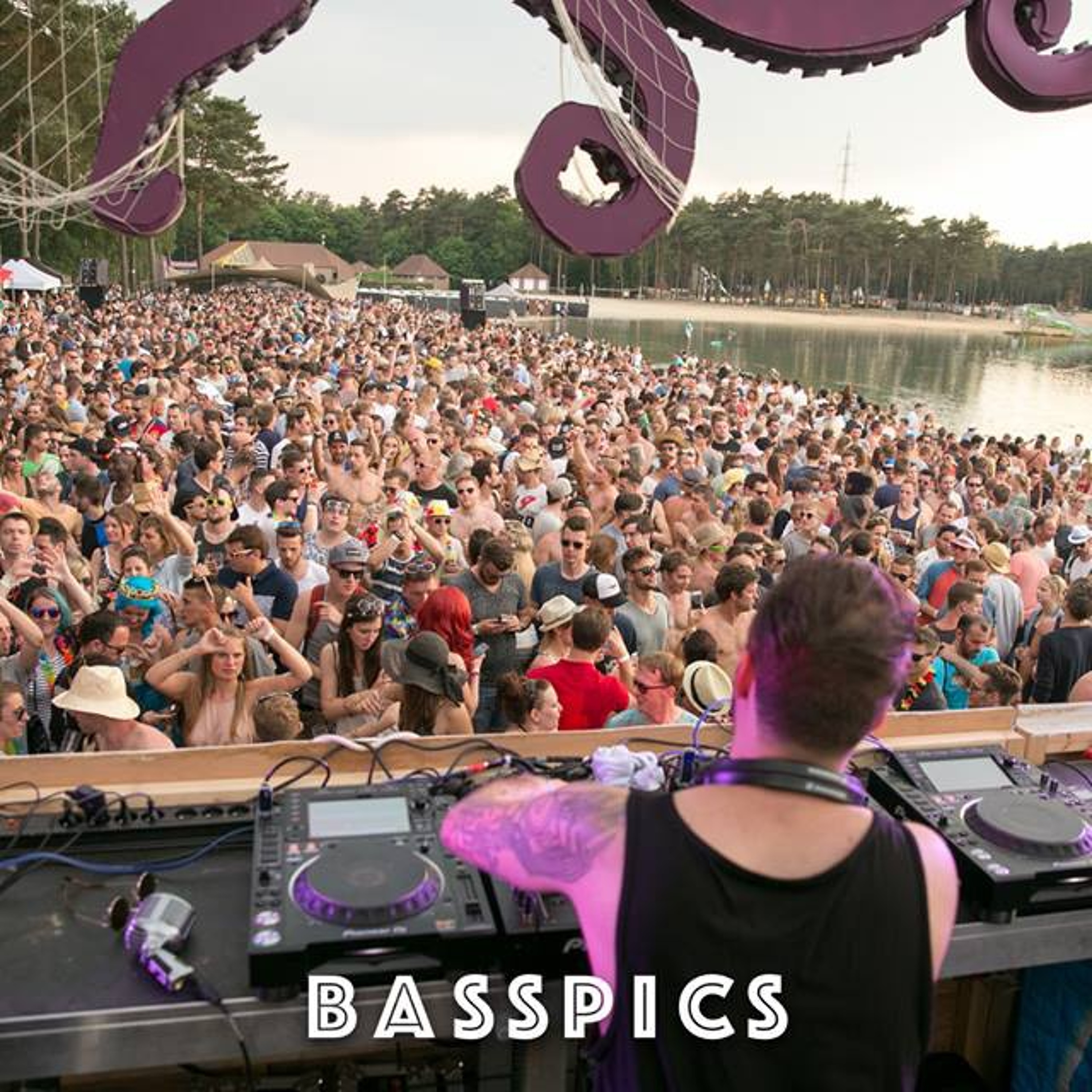 Solemn Eye @ Thé Dansant Plage episode artwork