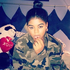 Drake - One Dance/ Rihanna - Needed Me/ Ariana Grande - Dangerous Woman