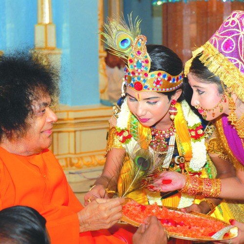 Paata Paaduma Krishna with English Introduction