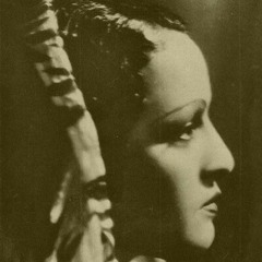 نجاة علي : أين ألقاكَ وقد ضنَّت بلقيانا الليالي ؟