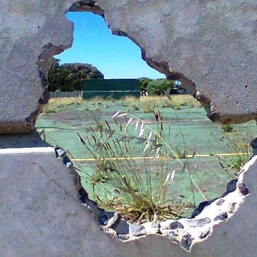 Hole In The Wall (DEMO)