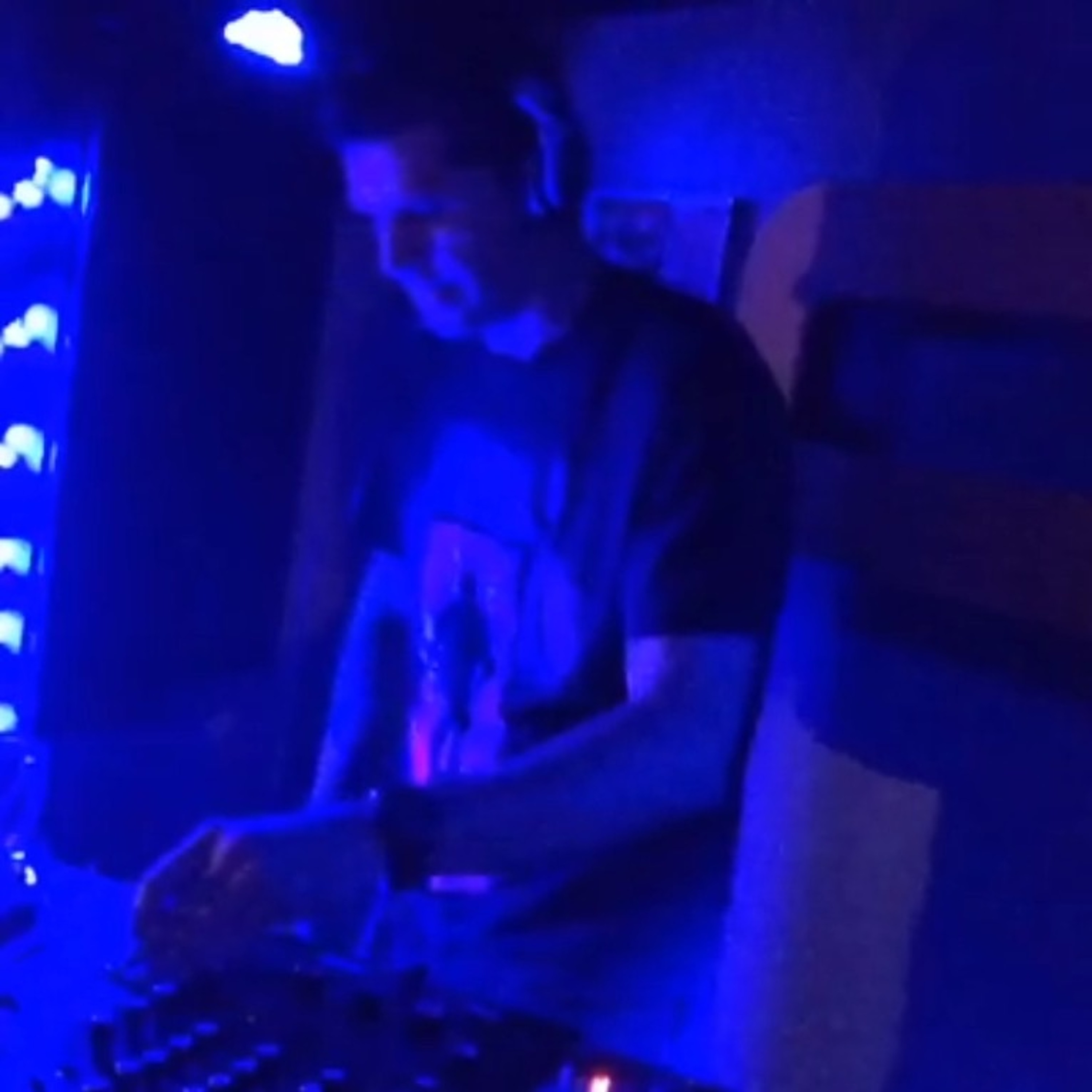 dj IMPROVIZE