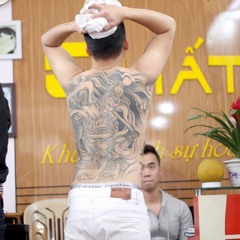 Ở phố thì hơi quê còn ở quê thì hơi chơi :))
