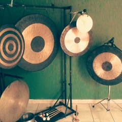 Gong Bath  ( extract 11 mins )