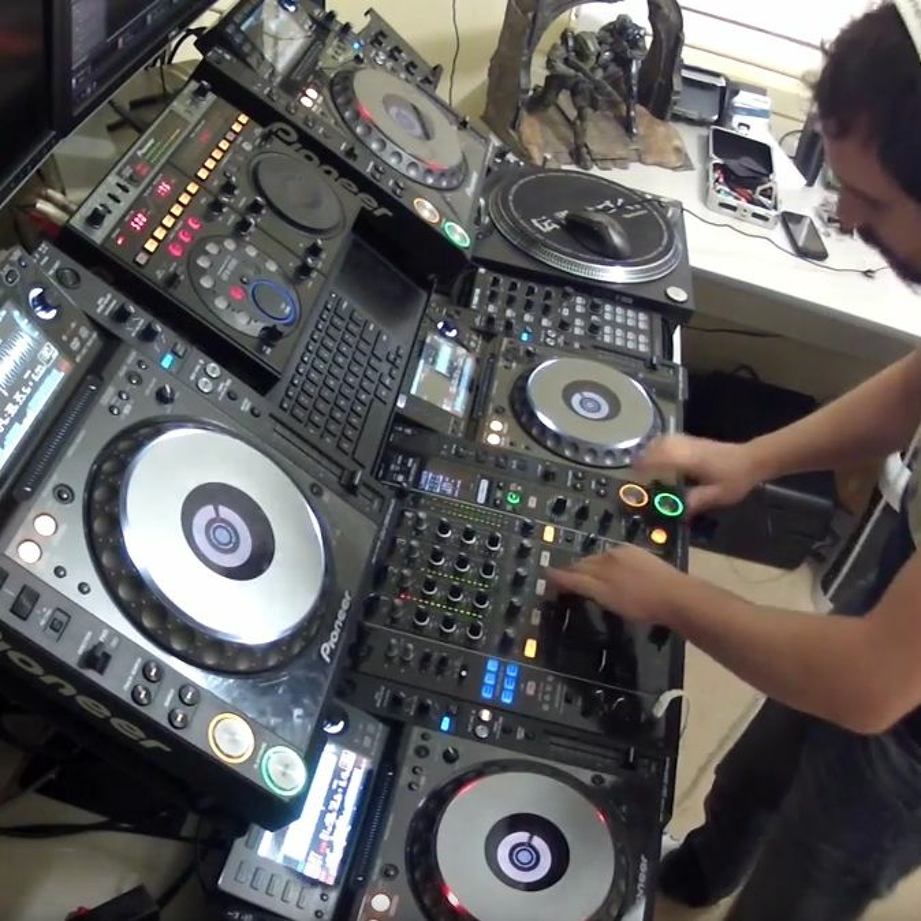 DJCotts