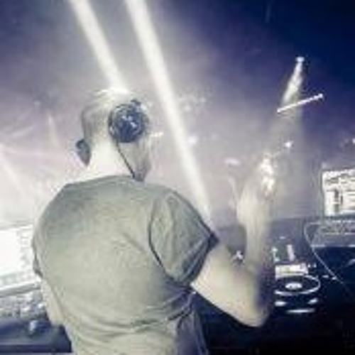 Michael More @ Circle Club (juni 2016) Retro Hour