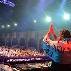 Solomun 29 Abril , Metropolitano