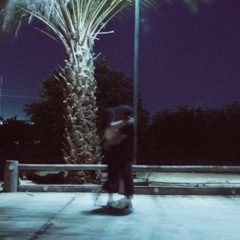 مهما ابتعد قلبي يحن لوطنك .