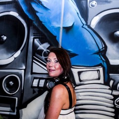 DJ Katie Smiles - Old school Garage Mix