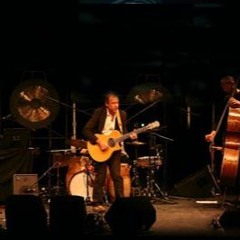 D'Wält Dreht Sich Witer