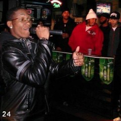 Coraezy Hitz - Play Too Much.MP3