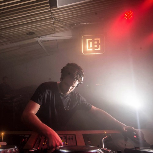 IS Special 017 - Onirik [Finest Hour, Garage Hermétique]