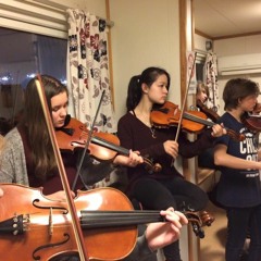 Verdal students playing Joker Melody from Britanny - "Kas a-barh"
