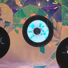 ドジっ娘パンチラ ( Jeune fille blonde qui est  visible depuis le pantalon jupe)