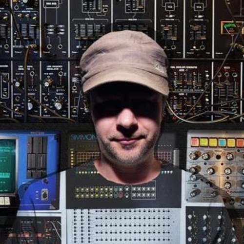 Emperor Machine - Sisco Seeker - Rodion & Mammarella Mix