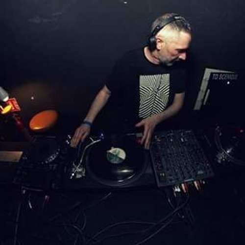 LEAX 3FAZé - Darkwave Is Back