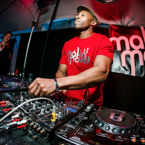 Jamesey Makin' Moves Radio show www.housefm.net - Thurs 23rd June (Archived)