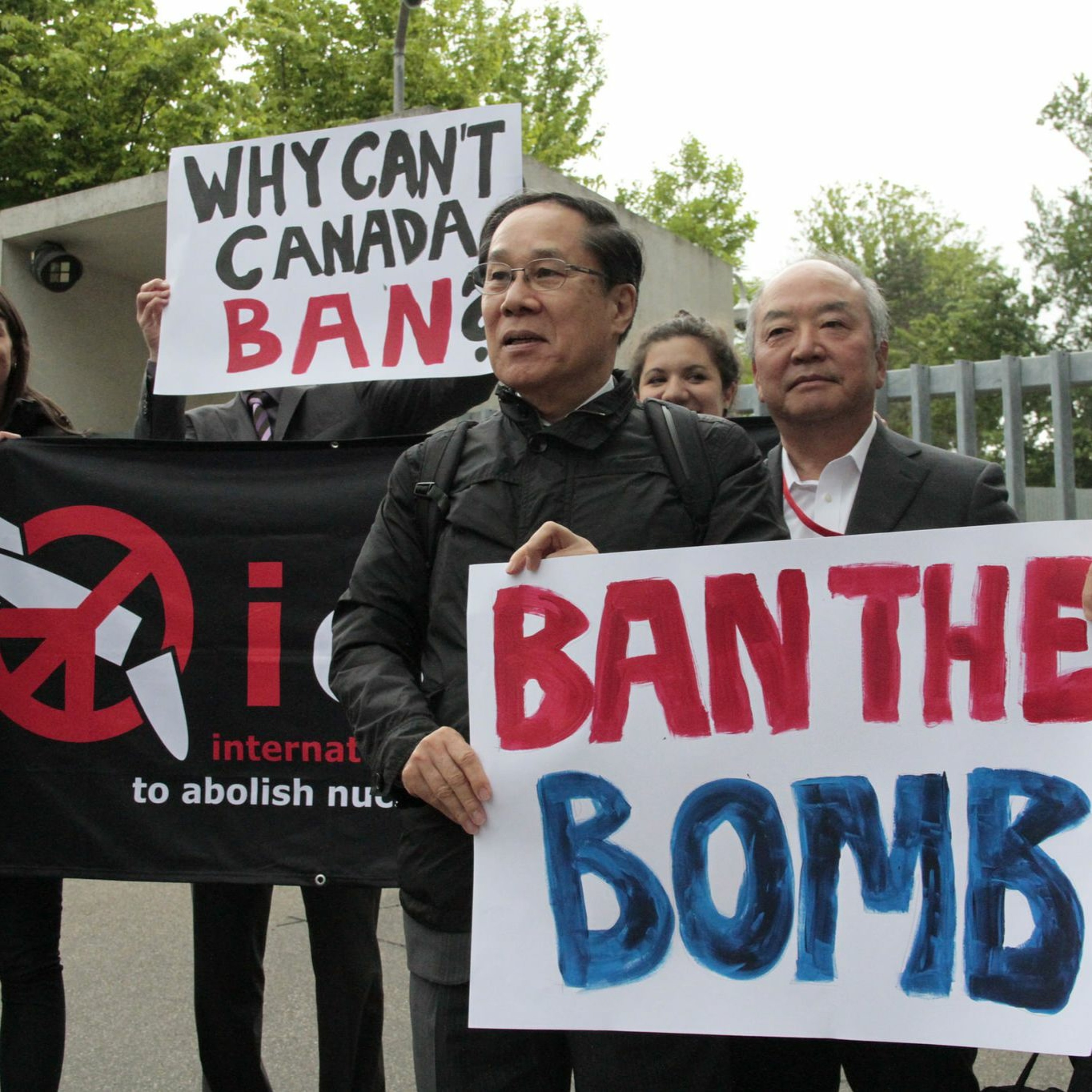 Poised to outlaw nuclear weapons