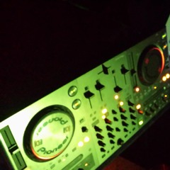 Dankhaus n eminem- shake that ft nate dog