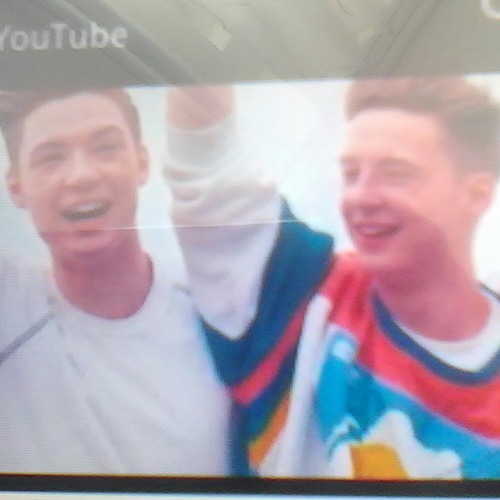 Die Lochis LIEBLINGSLIED