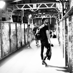 ___ in nomine libertas _____ f