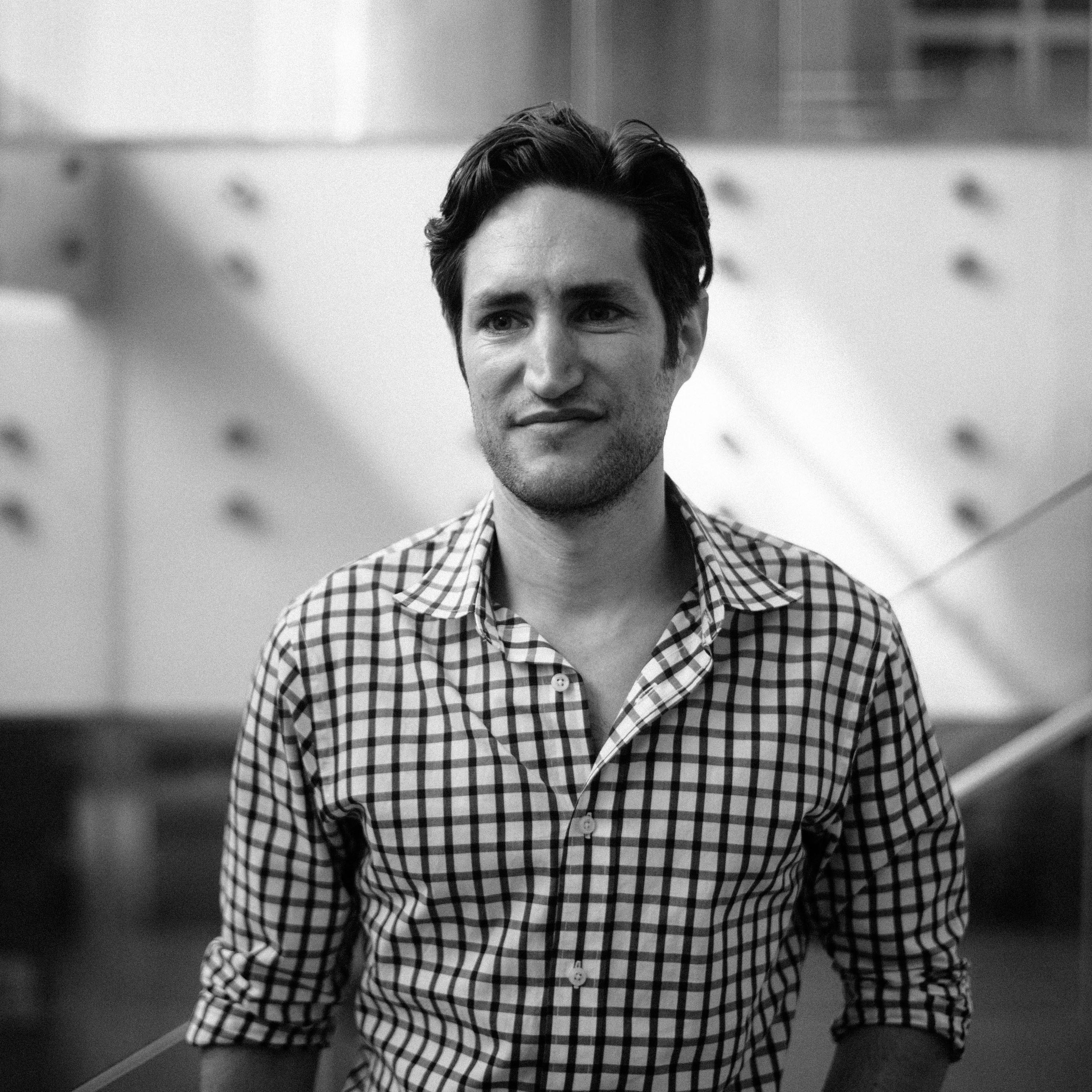 Adam Alter on decision-making, influence and the seductive allure of technology episode artwork