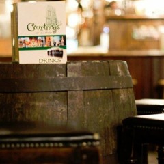 Kieran J At Courtney's Bar, Killarney 02-July-2016