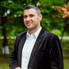 "Незнайомка"