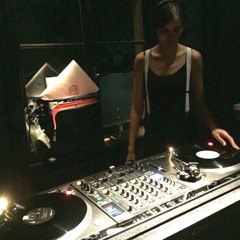 20160701 Lily Ackerman Vinyl Set | Nebel | Basel Switzerland