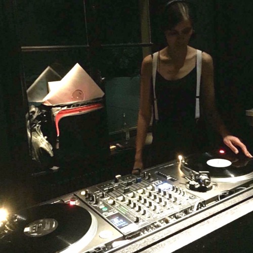 20160701 Lily Ackerman Vinyl Set | Nebel | Basel Switzerland